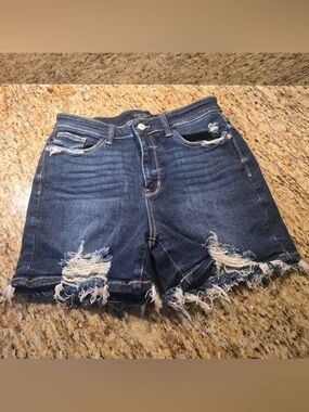Judy Blue Distressed Denim Shorts High Rise Raw Hem Dark Wash Size Large